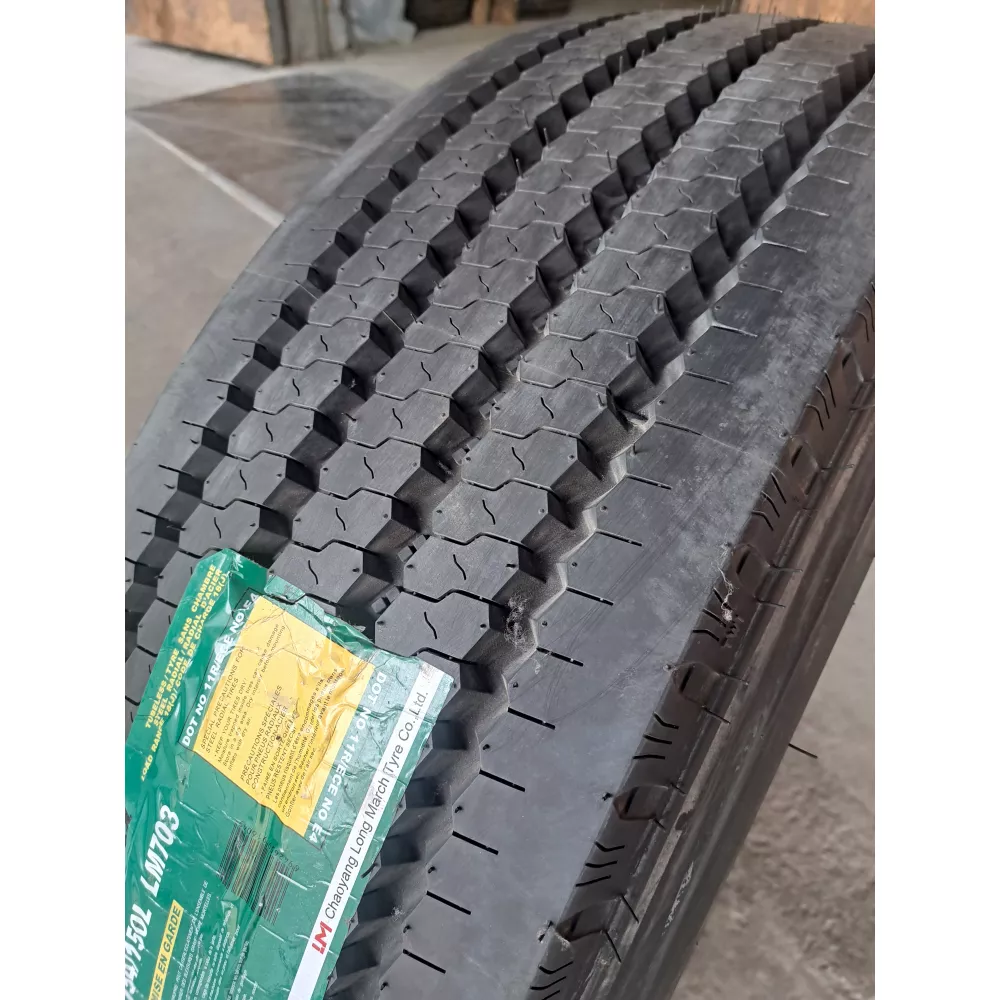 Грузовая шина 315/70 R22,5 Long March LM-703 18PR в Сыктывкаре